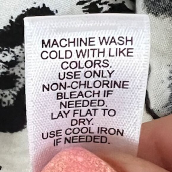 CATO EST 1946 WOMENS LEOPARD PRINT BLOUSE, BELL SLEEVES, SIZE 22/24W - Picture 7 of 8